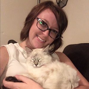 Meet your Posher, Becky